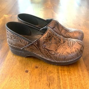 Dansko Professional clogs tooled leather brown 41